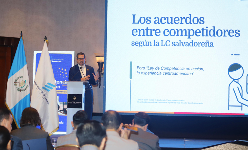 Superintendente de Competencia participa en Foro de Competencia en Guatemala